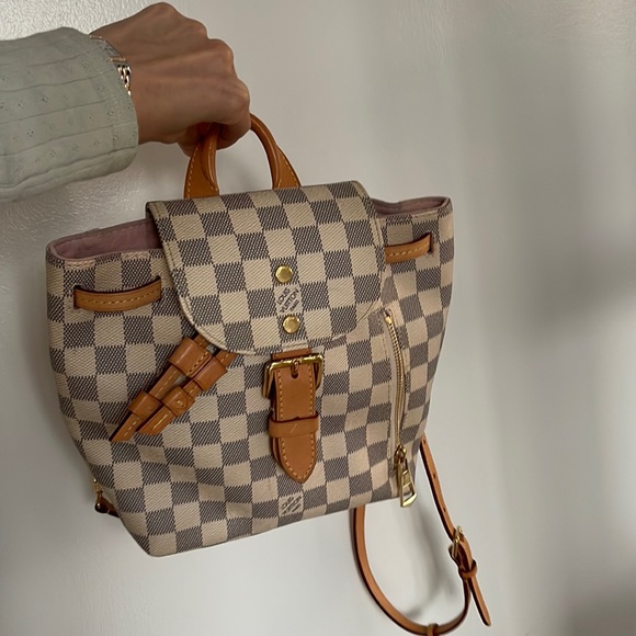 Louis Vuitton backpack - Picture 2 of 7